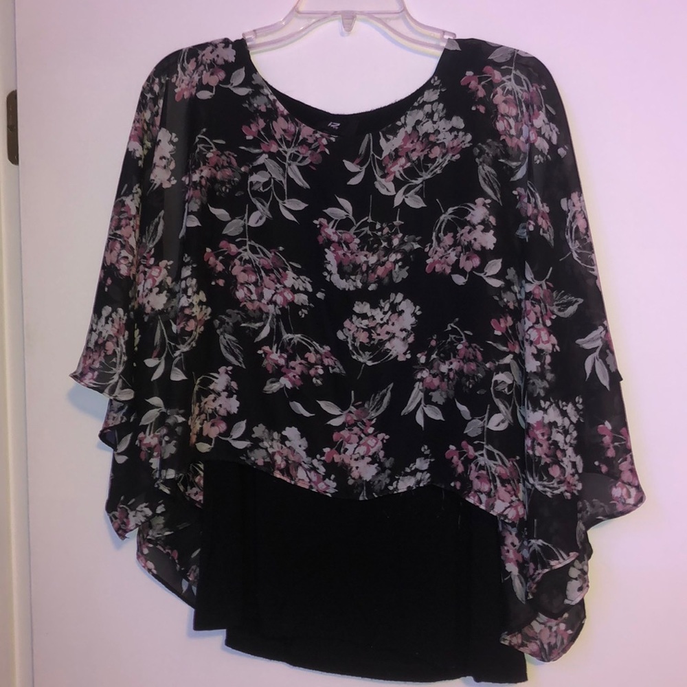 Cute blouse 💓